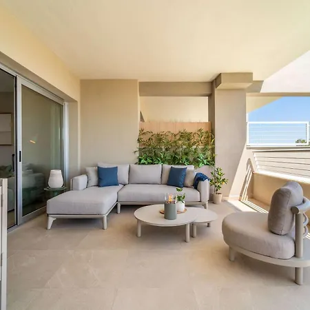 Casa Sunny Golf - Modern Retreat With Sea View Estepona