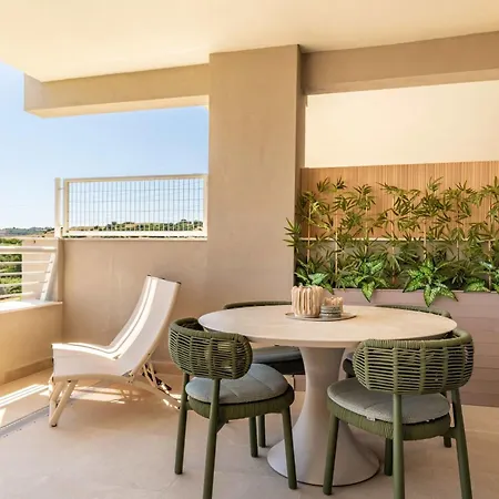 Casa Sunny Golf - Modern Retreat With Sea View Estepona