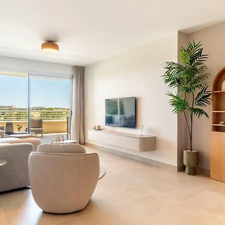 Apartmán Casa Sunny Golf - Modern Retreat With Sea View Estepona